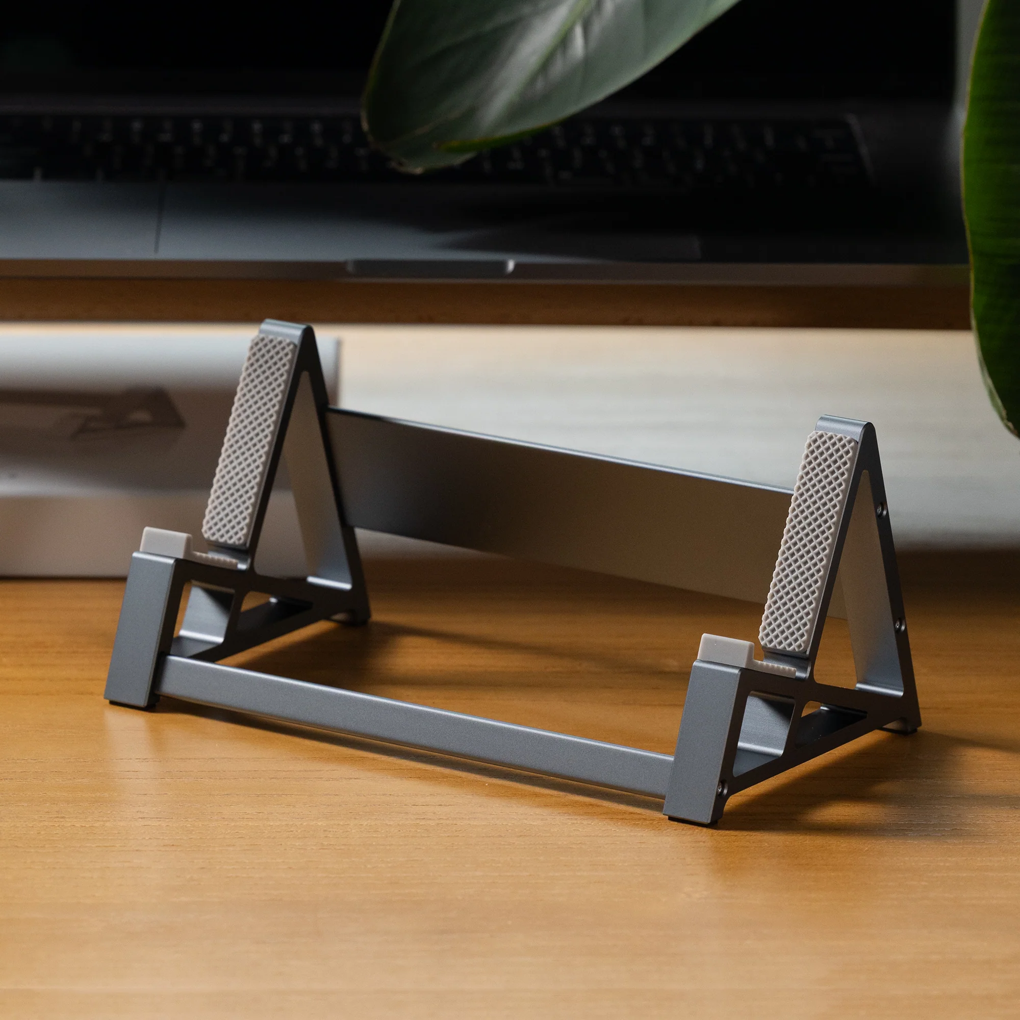 KBDfans Aluminum Keyboard Stand - Image 4