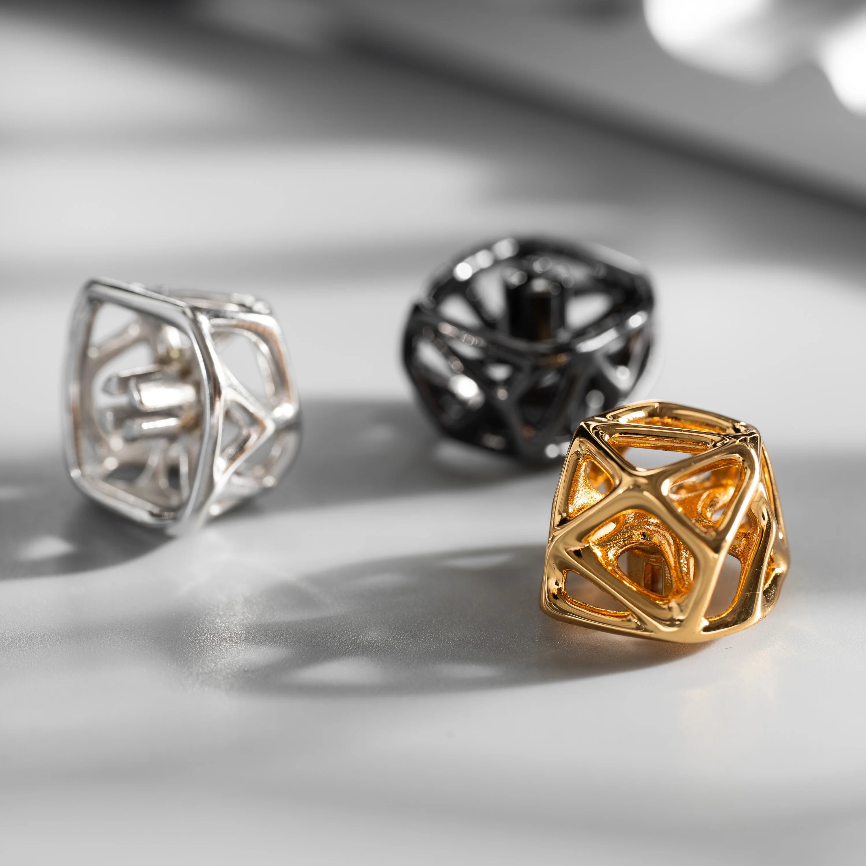 Makingo Crystal lattice of cells Artisan Metal Keycap - Image 5