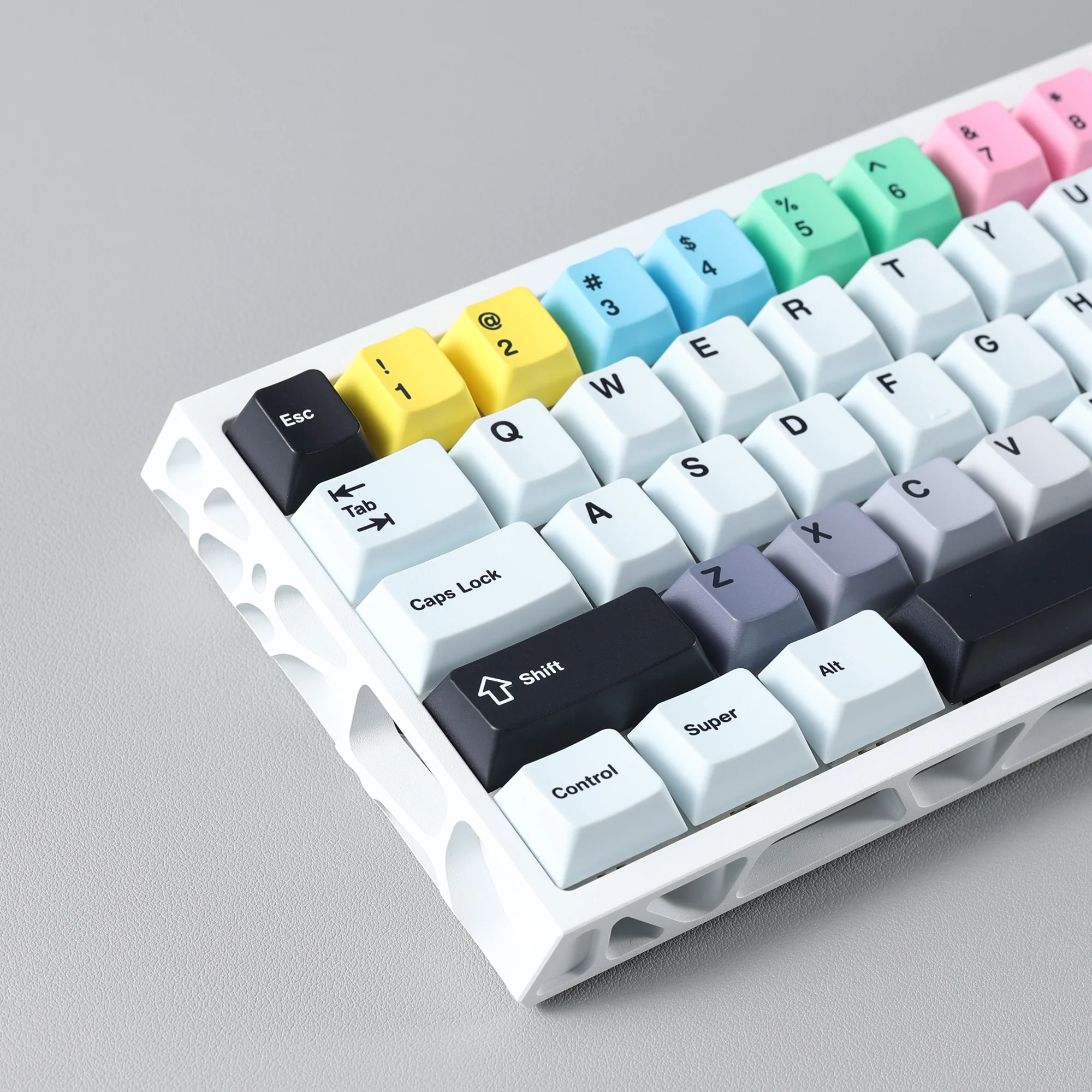 Ready to use Holy60 Keyboard with PBTfans no signal - Image 3