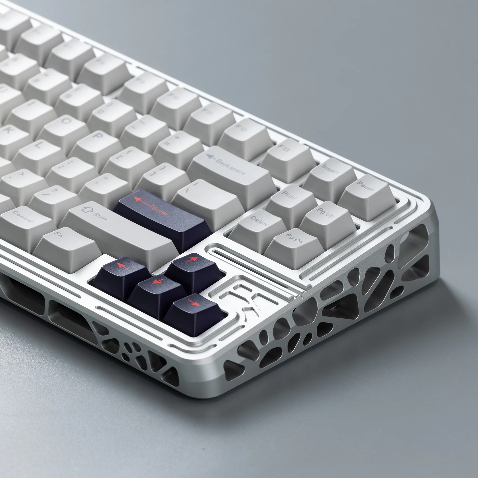 Ready To Use Holy80 Hotswap version with Lucy R2 keycaps - Image 5